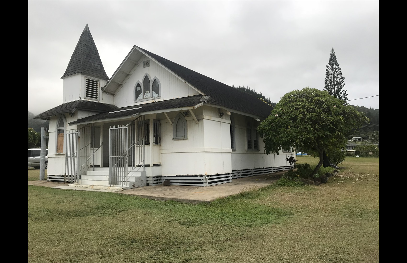 L_Hauula Congregational Church